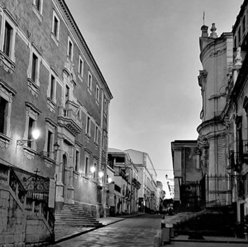 Casa Pirandello Apartment Catania Bagian luar foto